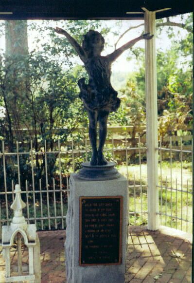 La Brezza — Cantrell Cemetery